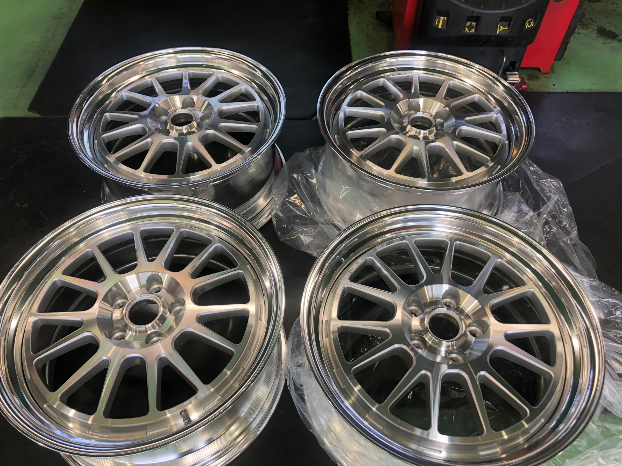 WORK Seeker FX カットクリアカラー18インチ入荷♪ | 店舗おススメ情報