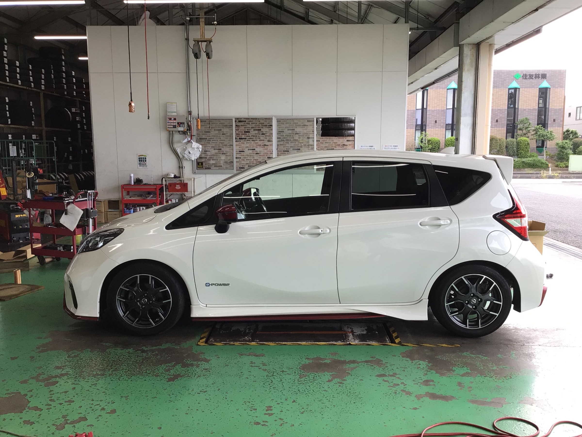 ノートe-POWER NISMO【HE12】・車高調取り付け | 店舗おススメ情報