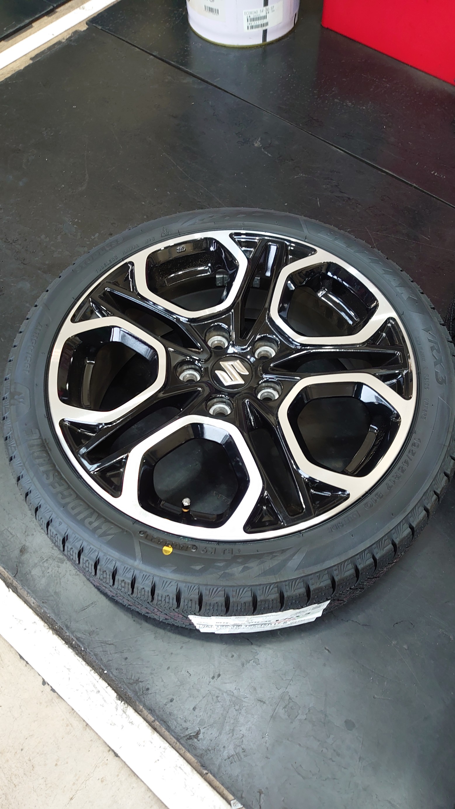 スズキ スイフトスポーツ スタッドレスタイヤ交換＋WURTH（ウルト