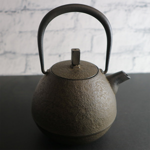 南部鉄急須 Egg 中 PureBlack | 商品詳細 | 高島屋オンラインストア