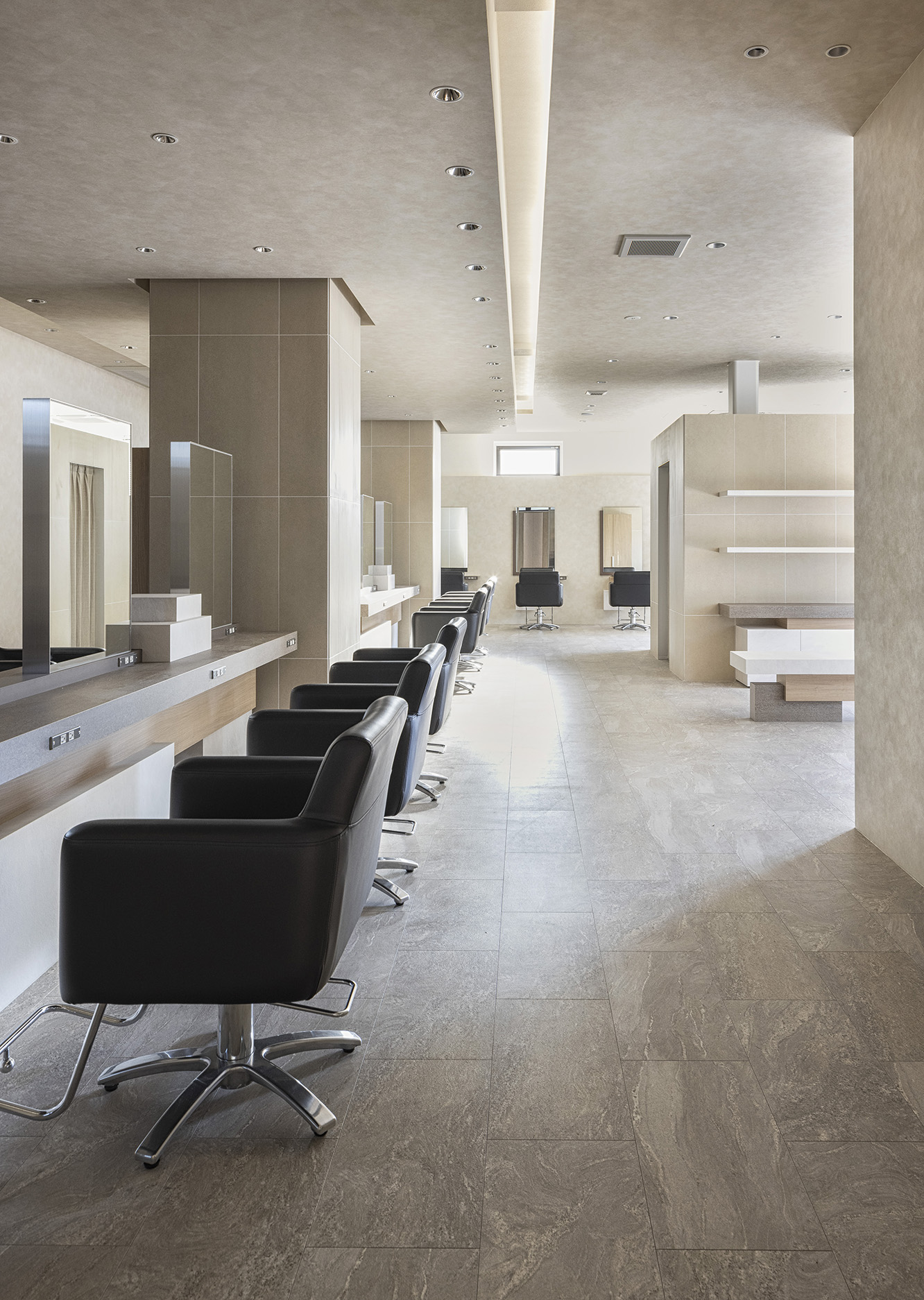 Coff | チェア | 製品情報 | タカラベルモント