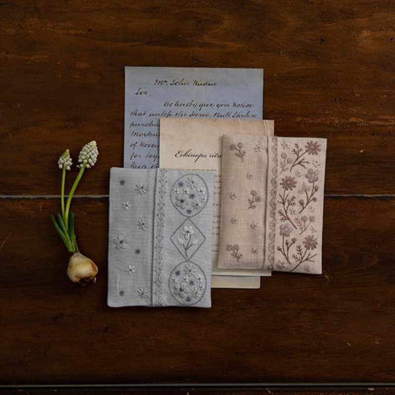 atelier de noraさんの植物をモチーフにしたボタニカル刺繍 〈ポケット