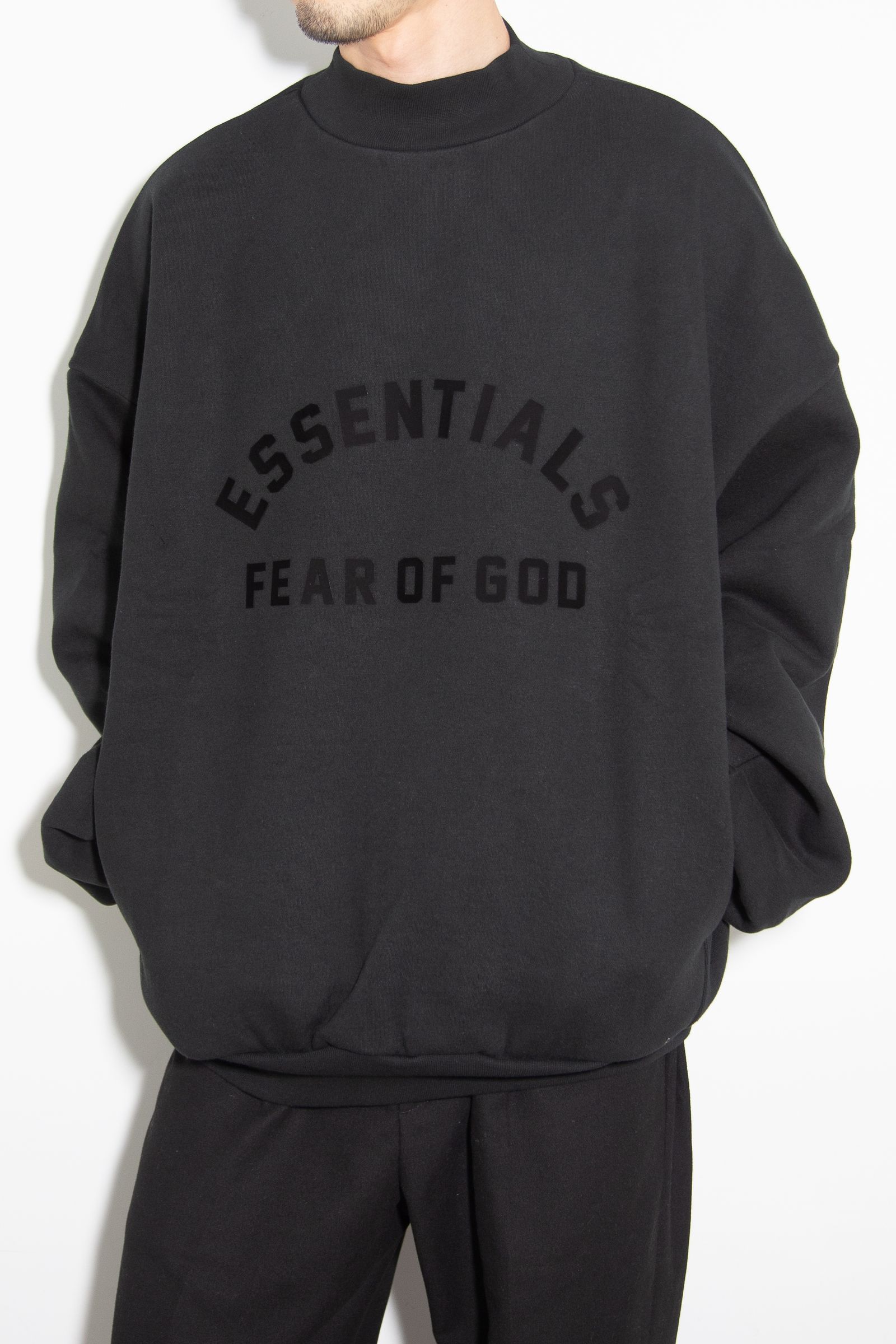 FOG ESSENTIALS - 23SS TBC CREW SWEAT SHIRTS / ジェットブラック | Tempt