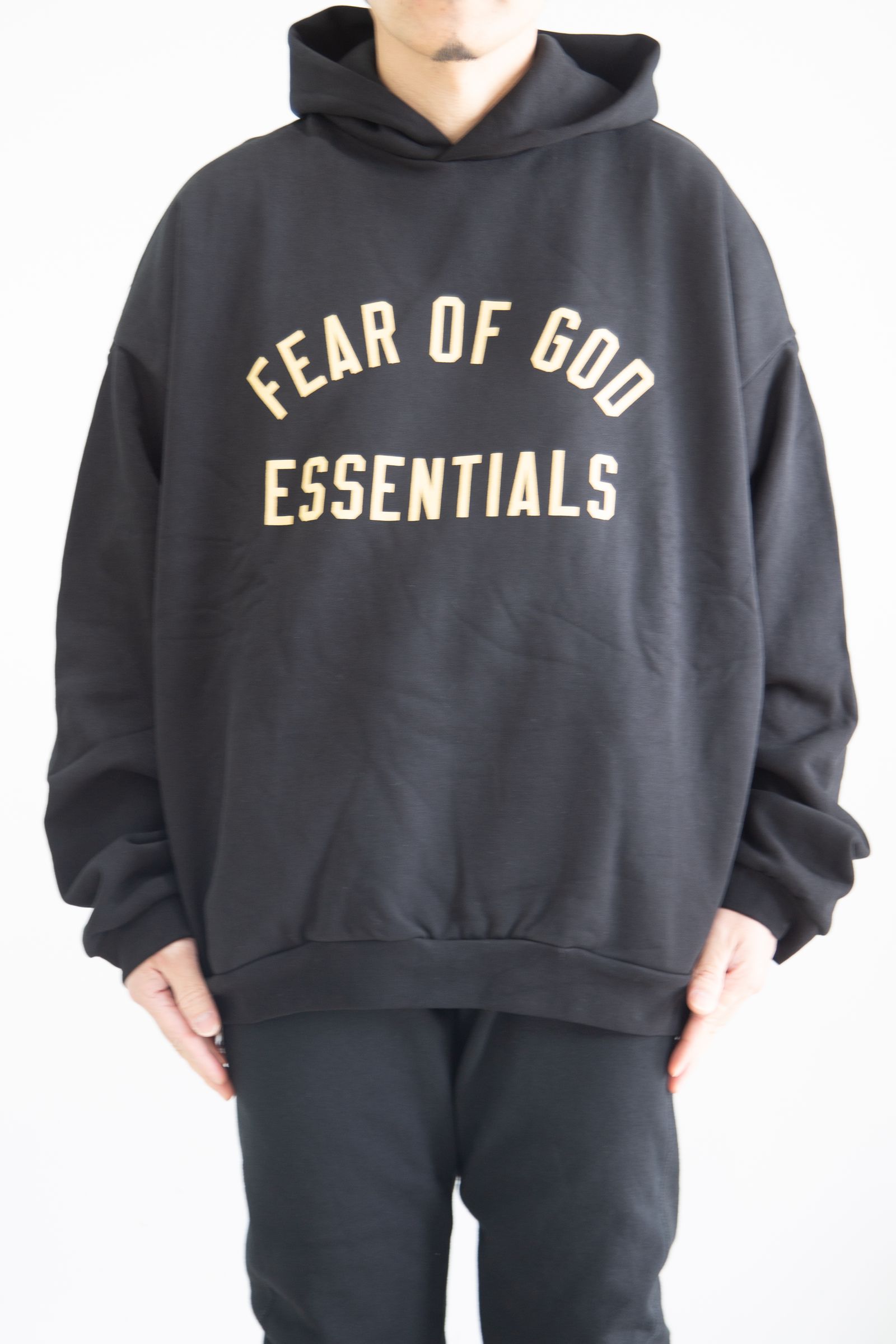 FOG ESSENTIALS - 24FW ARCH LOGO SWEAT HOODIE / ブラック | Tempt