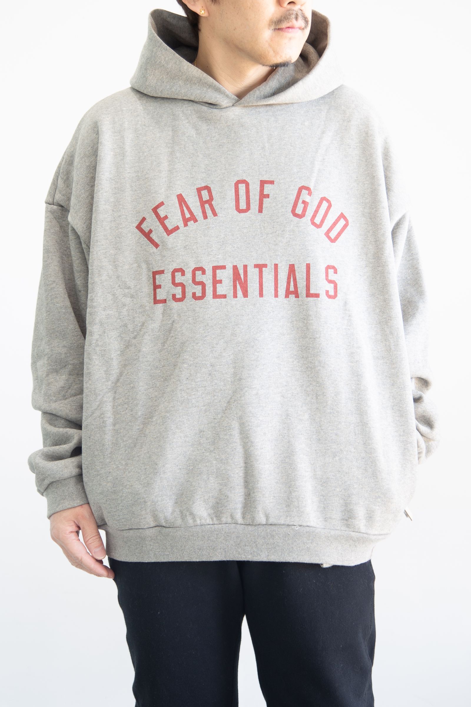 FOG ESSENTIALS - 24FW ARCH LOGO SWEAT HOODIE / ダークヘザーグレー