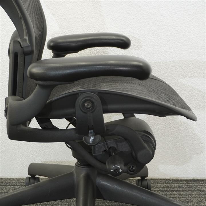 ハーマンミラー アーロンチェア 可動肘 ランバーサポート フル装備 B