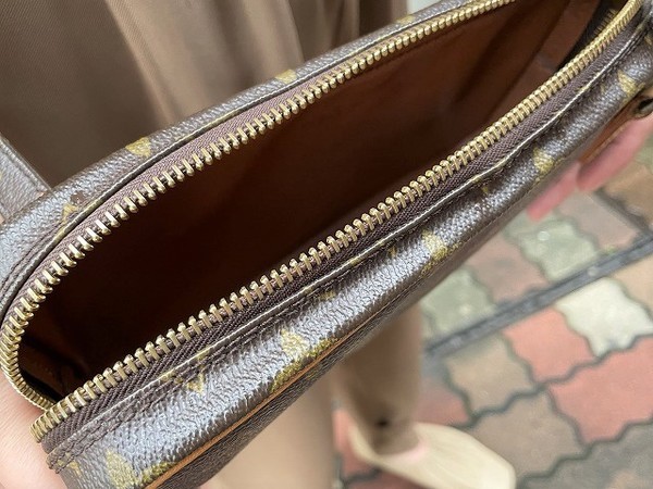 LOUIS VUITTON /ルイ ヴィトン】よりポシェット・マルリーバンド