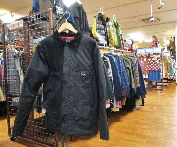 フレンチカジュアルとワークのコラボレーション。『A.P.C.