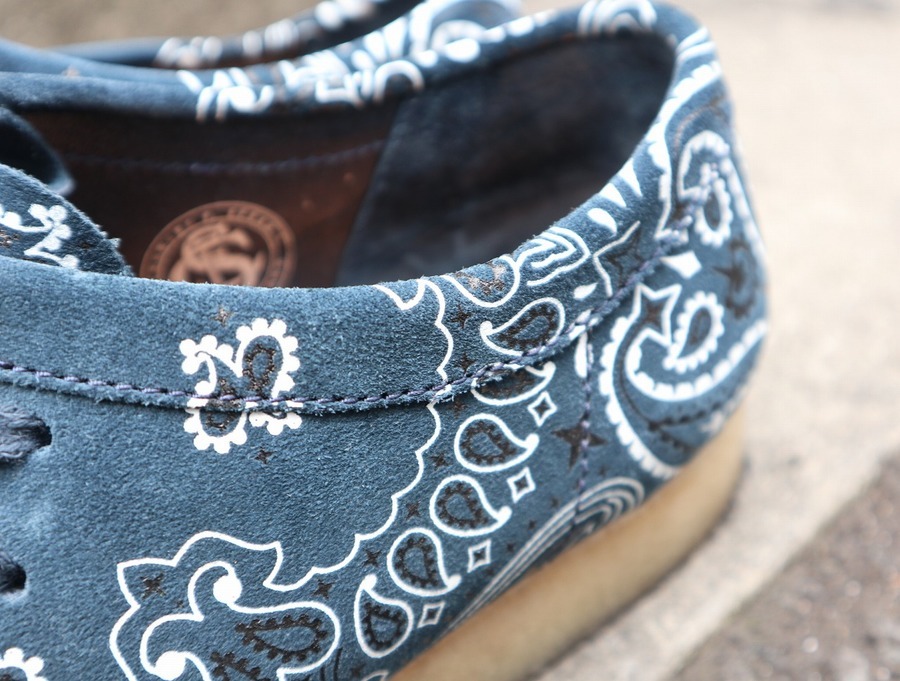 SUPREME × Clarks/シュプリーム × クラークス】よりバンダナ柄ワラビー