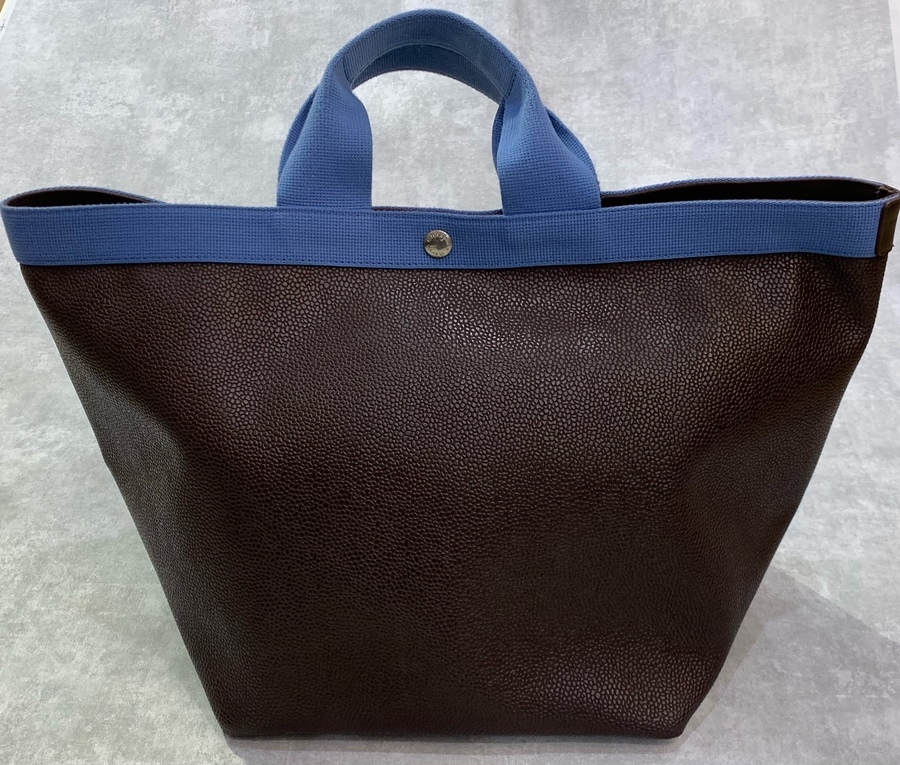 Herve Chapelier/エルベシャプリエ】の舟形レザートートバッグを買取