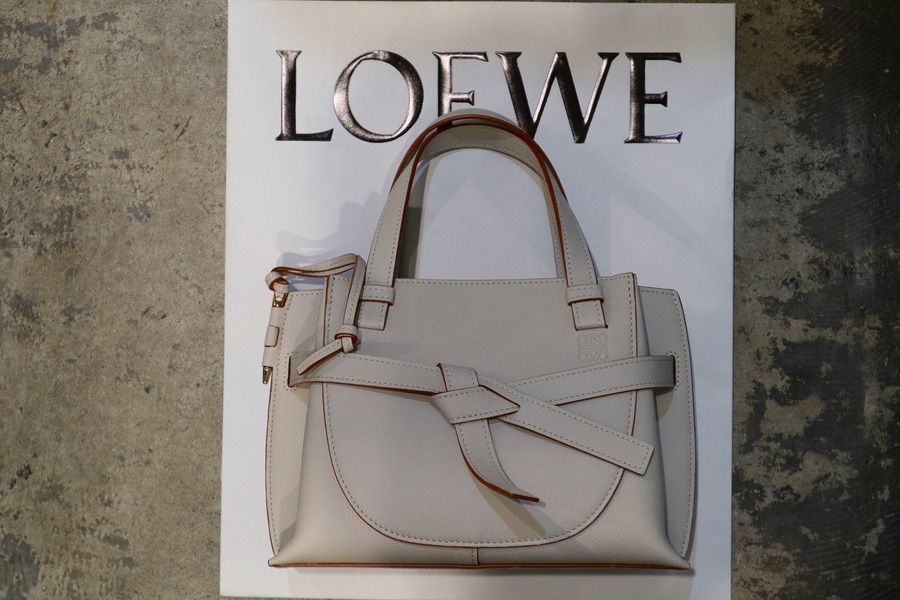LOEWE/ロエベ】よりゲートトップハンドルバッグミニが入荷致しました