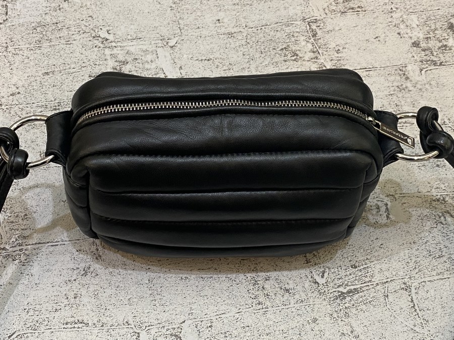 marimekko/マリメッコ】よりミニショルダーバッグ（MINI PIXIE）買取
