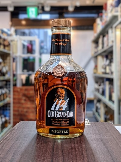 Old Grand Dad 114 Bourbon Review [In Depth] The Whiskey Shelf