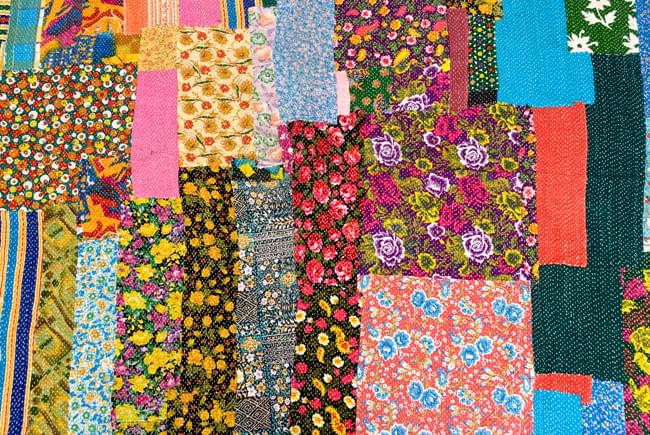 インドのパッチワーク〕ラリーキルトの大判マルチクロス〔約170cm×約