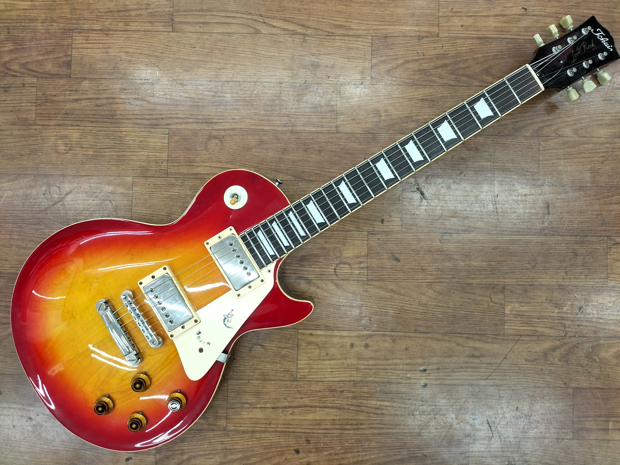 ギター買取強化中】TOKAI LOVE ROCKレスポール入荷！｜2022年11月28日