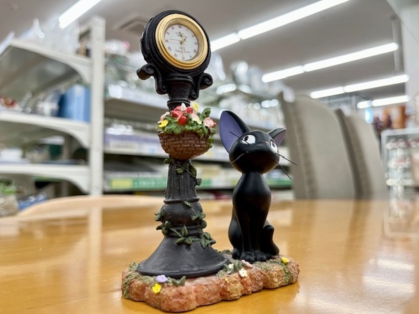 ジブリ好き必見！】ジジのジオラマ置時計のご紹介！！｜2022年05月10日