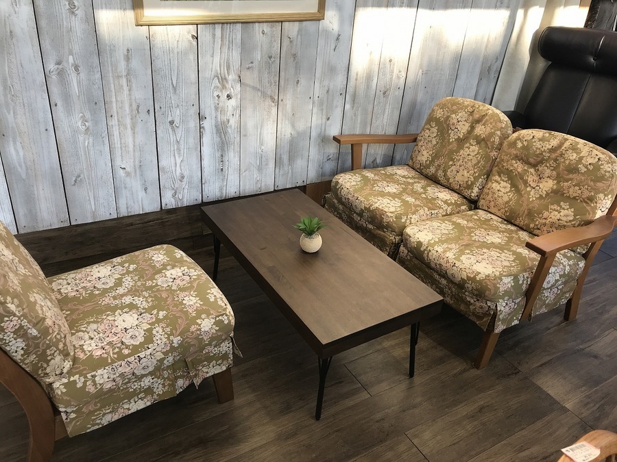 飛騨産業】時代を超えた定番シリーズ。キツツキマークのセパレート式3