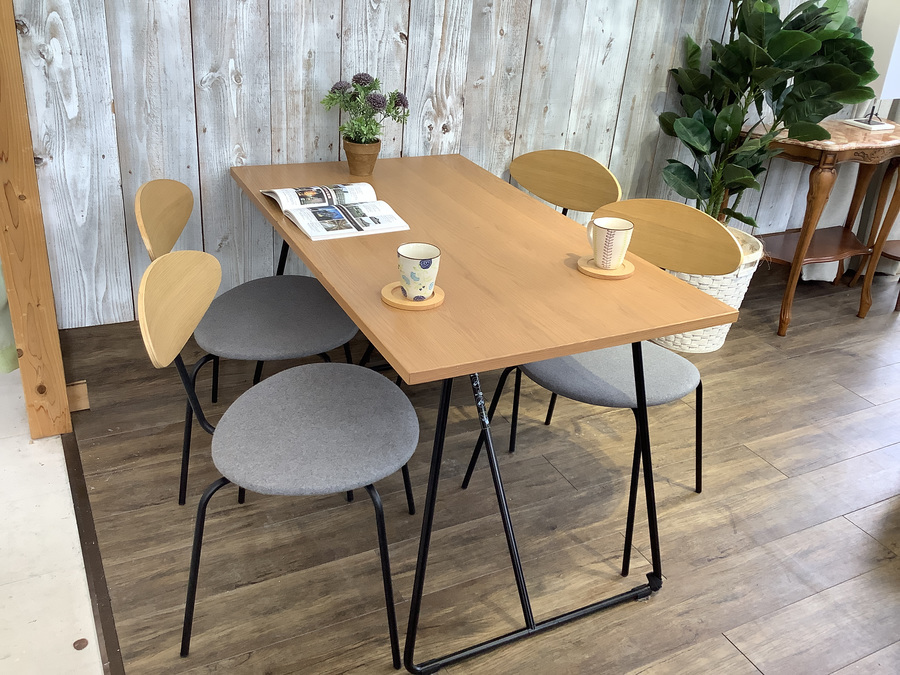 無印良品】折りたたみ式のダイニングテーブルが入荷しました！【トレ