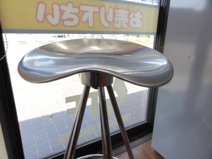 デザイナーズチェア】AMAT-3 ジャマイカスツール入荷！【足立西新井店