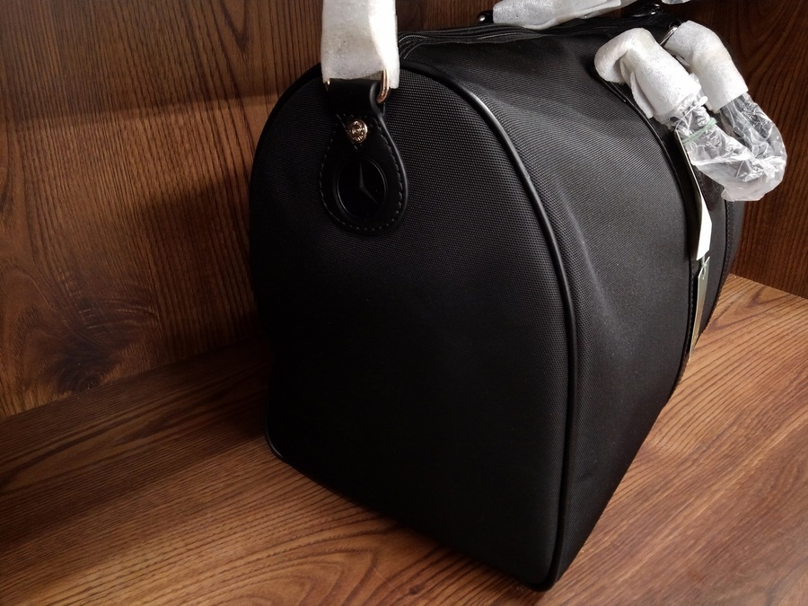 HUNTING WORLD】メルセデスベンツ 未使用品コラボボストンバッグ入荷