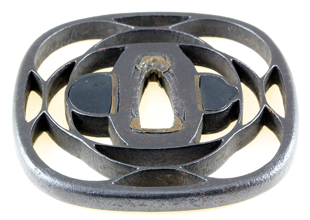 鐔 古赤坂 輪違図[F00277]｜刀剣や刀の販売なら日本刀販売専門店つるぎの屋