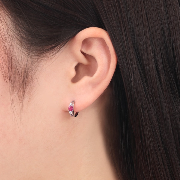 K10ホワイトゴールドルビーピアス(RPE356-001)|TSUTSUMI（ジュエリー