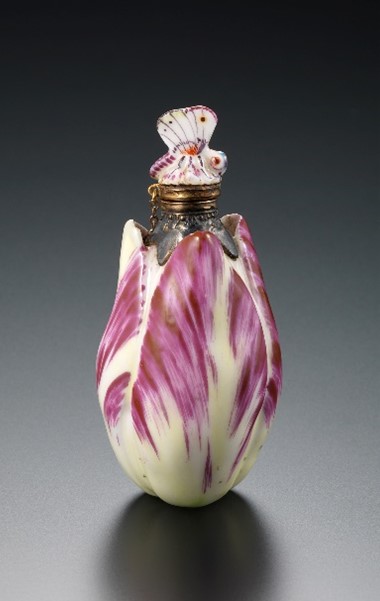 うみもり香水瓶コレクション27 香水瓶の花鳥表現￼ | 広島 海の見える