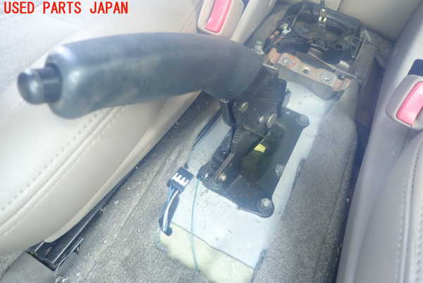 1UPJ-67137550]ハイラックスサーフ 中期(RZN185W)サイドブレーキレバー