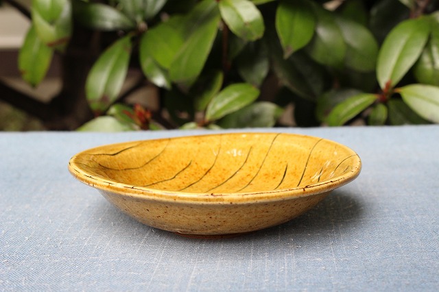 兵庫県神戸市で作陶されている十場天伸（つくも窯）さんのスリップ