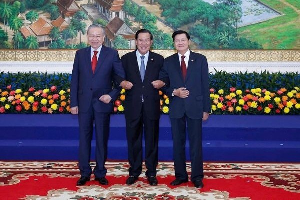 ベトナム・カンボジア・ラオスが3党首会談、協力強化で一致 [政治