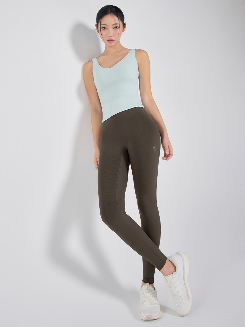 XWFBR20J3 BLACK LABEL シグネチャーブリーズ Vネック ブラトップ