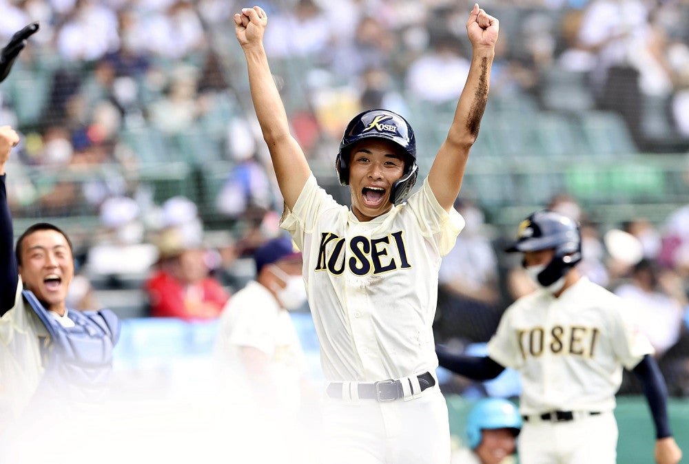 高校野球：八戸学院光星が初戦突破、投手リレーで創志学園の反撃かわす