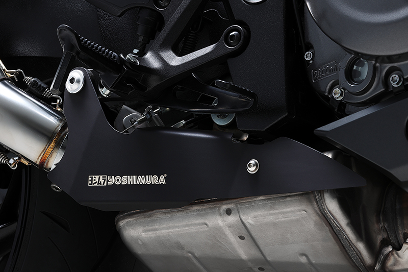 Slip-On R-11Sq サイクロン EXPORT SPEC 政府認証 | ヨシムラジャパン