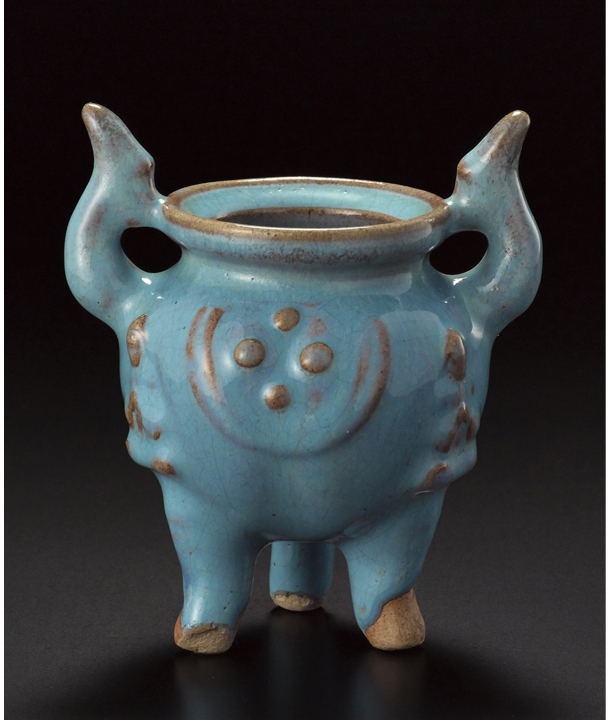 宋/ 元鈞窯塑貼佛像雙耳三足爐-宇珍國際藝術| Yu Jen Taipei重要中國瓷