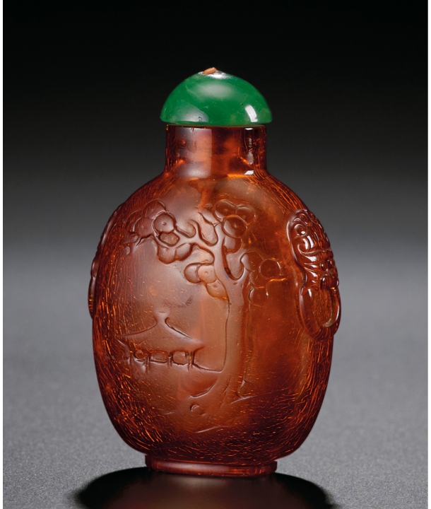 清乾隆琥珀獸首銜環鼻煙壺-宇珍國際藝術| Yu Jen Taipei重要中國瓷雜