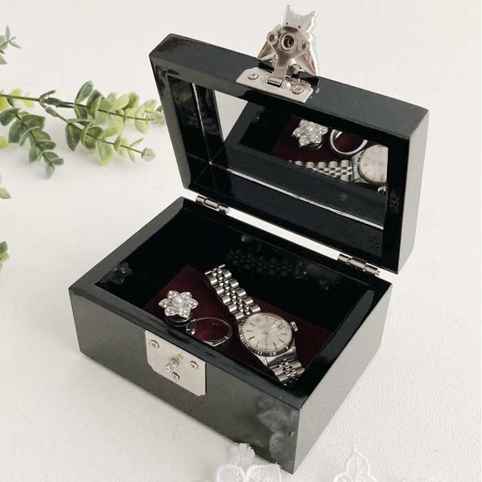 螺鈿細工 宝石箱 小物入れ 青に螺鈿の上品な輝き 蝶の 韓国伝統工芸