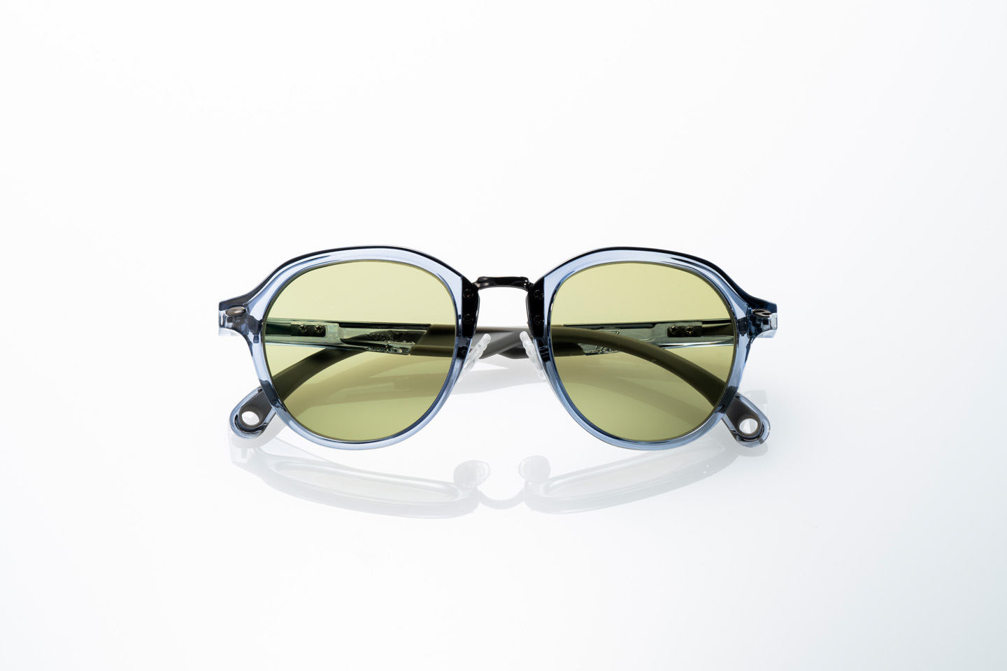 Julia | Zeque (ゼクー)