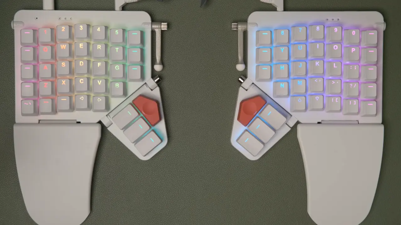 Get Your Moonlander | zsa.io