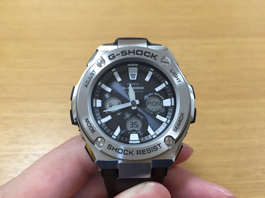 G-STEEL「GST-W330L-1AJF」レビュー｜メタルケース×タフレザーの