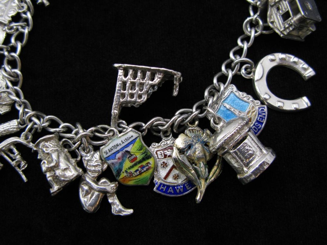 イギリス ヴィンテージ シルバーチャームブレスレット