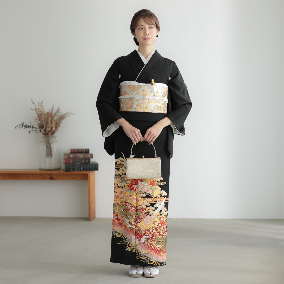 黒留袖：T242 鶴に吉祥松梅| 黒留袖レンタル │ 京都着物レンタル夢館