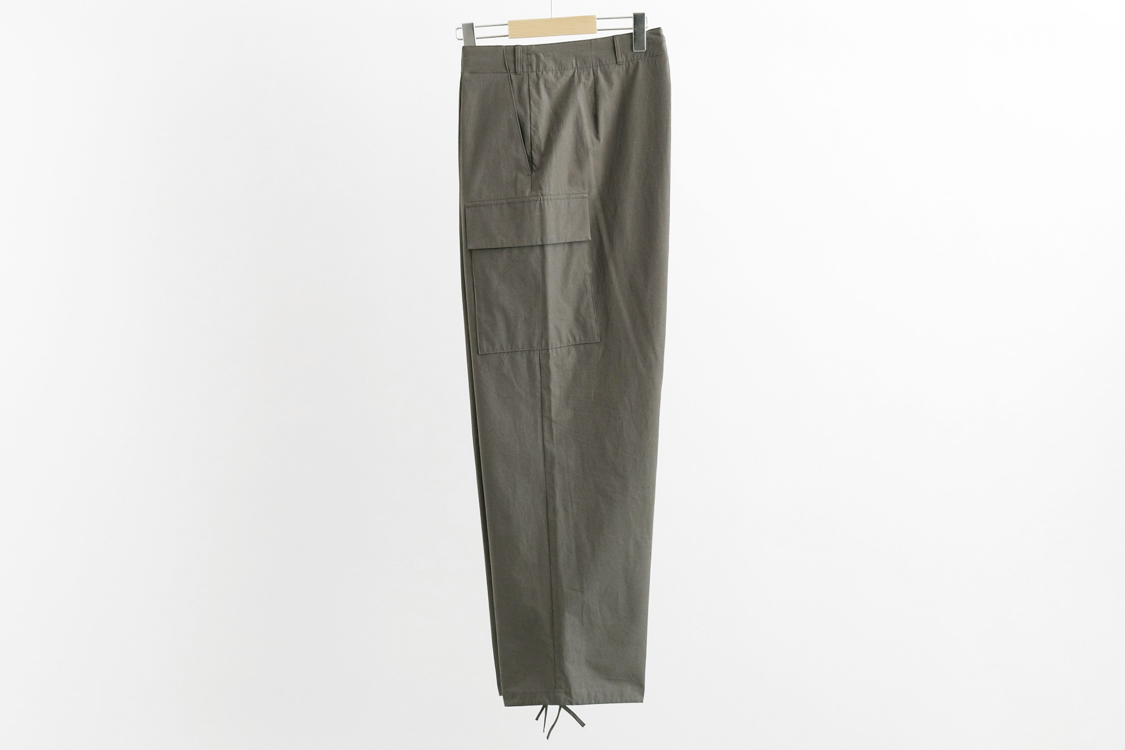 KYOTO TSURIZOME COTTON WIDE EASY CARGO PANTS - WUNDER