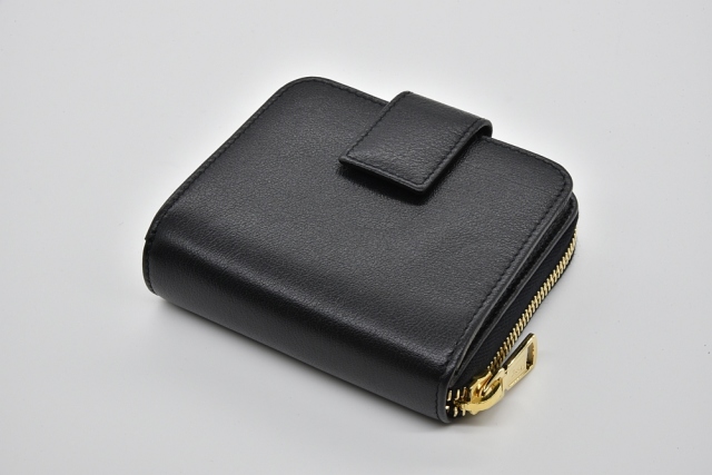 駅南やまご質店オンラインショップ / イヴサンローラン YSLロゴ