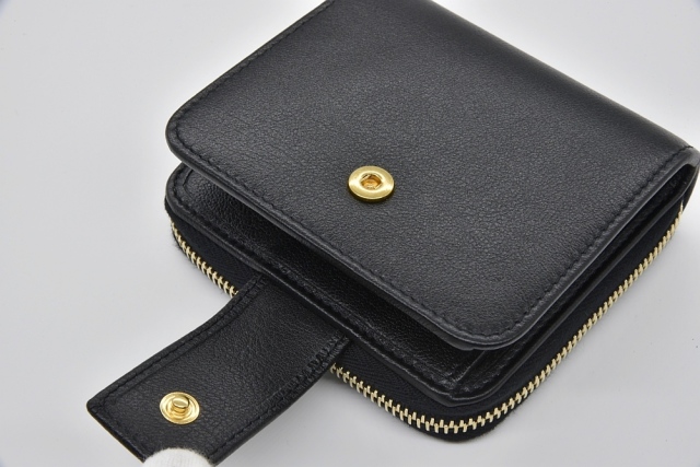 駅南やまご質店オンラインショップ / イヴサンローラン YSLロゴ