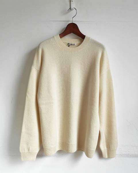 AURALEE Baby Cashmere Knit P/O | 大阪心斎橋のメンズ洋服のセレクト