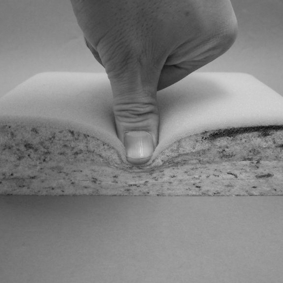 Sundance Custom Seat Tuck'n Roll ソフテイルシリーズ | バイクパーツ