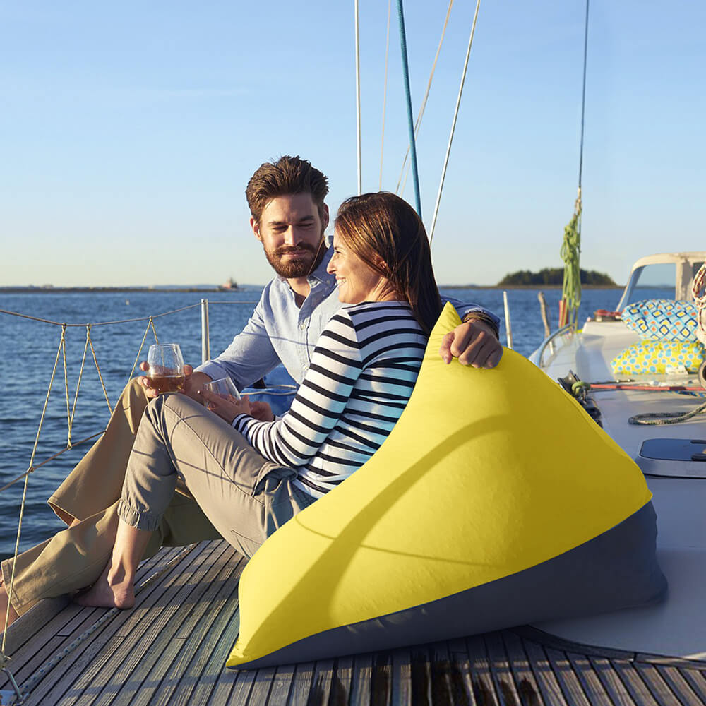 公式】Yogibo Zoola Pyramid（ヨギボー ズーラ ピラミッド） | Yogibo