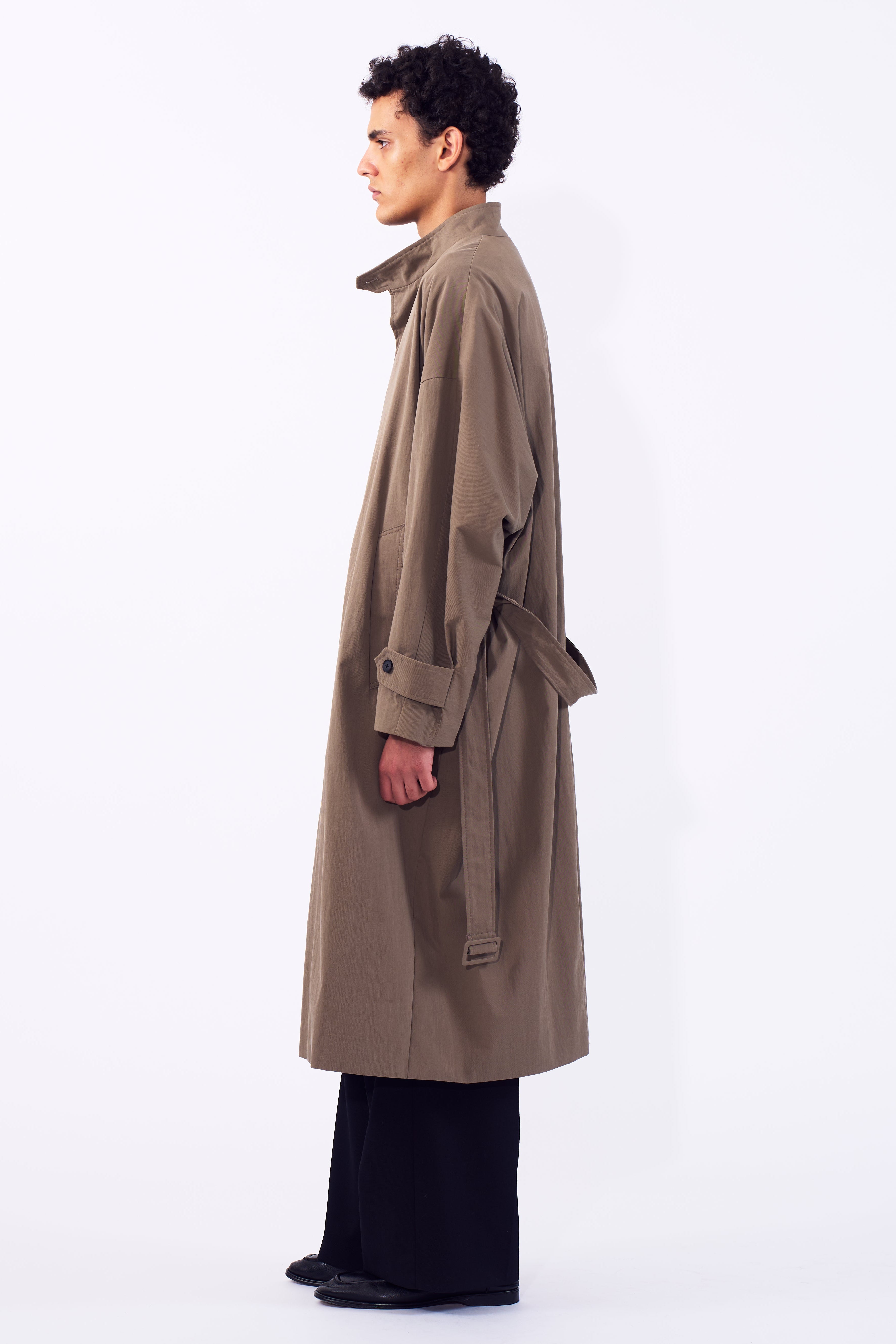 Stand Collar Over Coat | YOKE Official Website