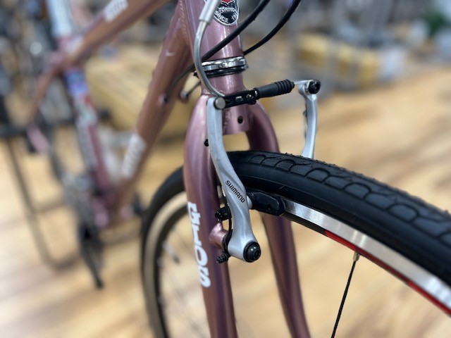 GIOS】大定番クロスバイクの限定カラー。なんと在庫してます