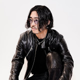 AIdro_lP0WAmSH2OgaJZgn-